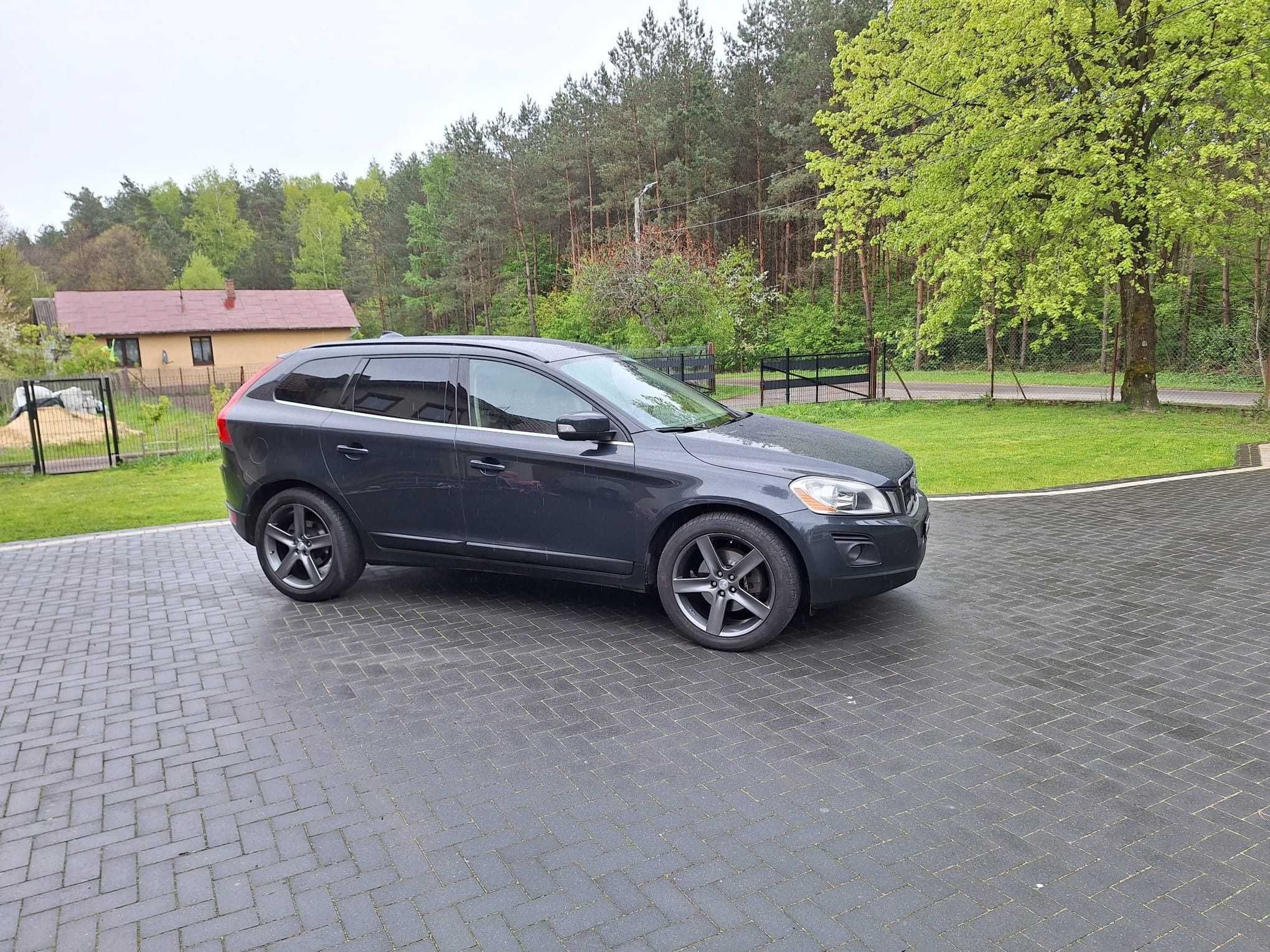 Volvo XC60 D5 AWD, Automat 205 KM, 2009r. 266 000 km
