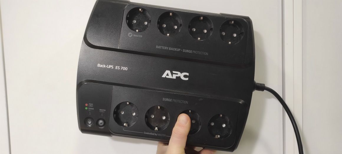 Ибп APC Back-ups ES 700va (BE700G-RS)
