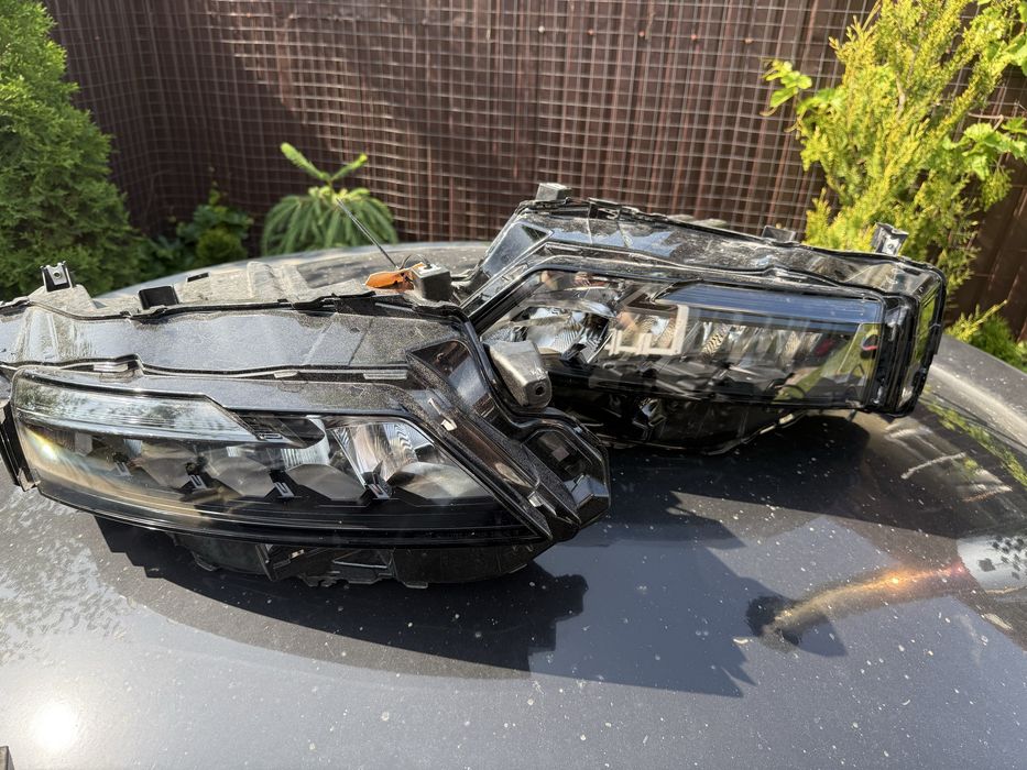 Nissan Rogue t33 фари передні оригінал ніссан рог фара права ліва