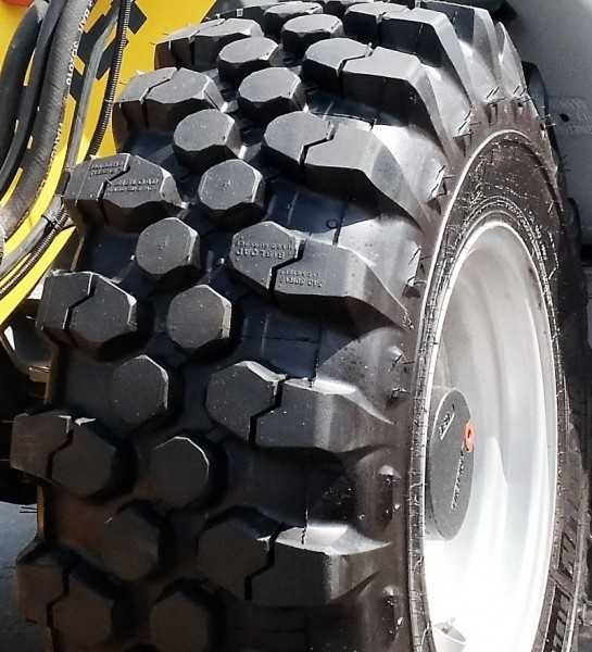 Шини для навантажувачів/В наявності великий вибір /Доставка по Україні