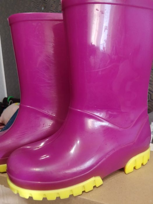 Чобітки на дівчинку