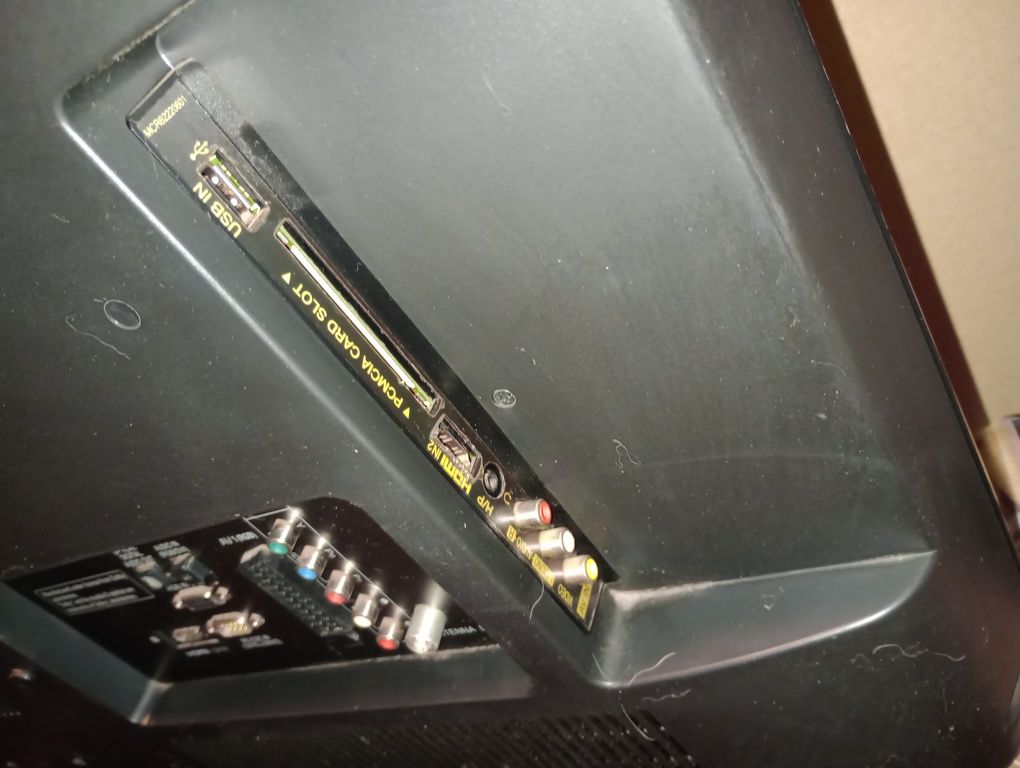 Telewizor LCD LG bardzo ładny stan tanio.
