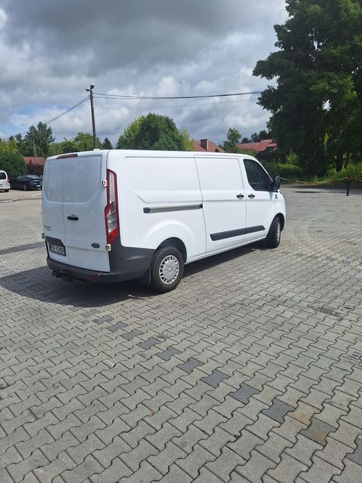 Wynajem busa dostawczego blaszak