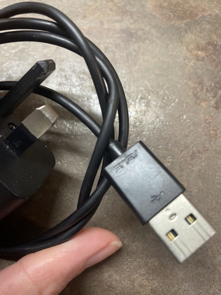 Зарядка, блок живлення asus 5.2V  1.35A