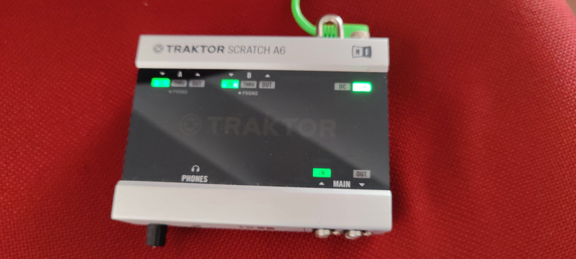 Traktor audio 6 native instruments