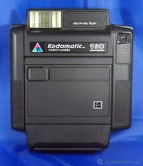 Kodamatic 950 é uma câmera instantânea fabricada pela Kodak AG em 1982