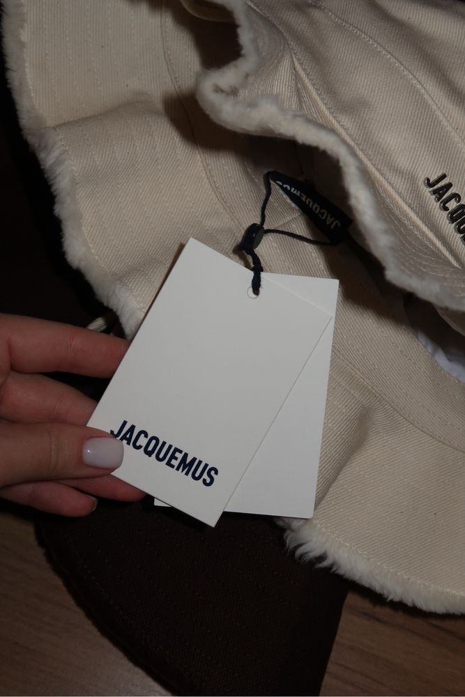 Jacquemus панама нова молочна 58 розмір оригінал