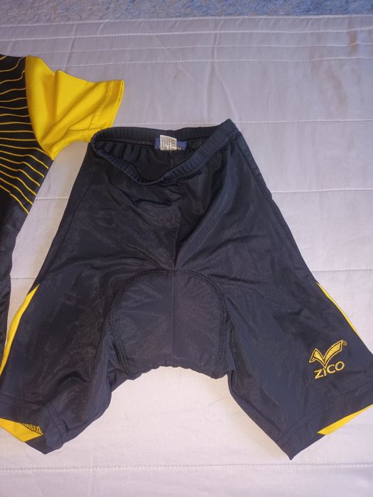 Conjunto de ciclismo criança