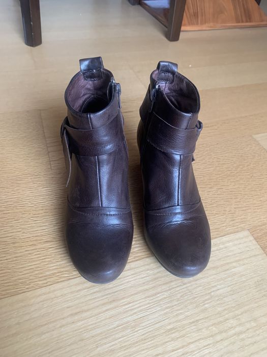 Botins castanhos