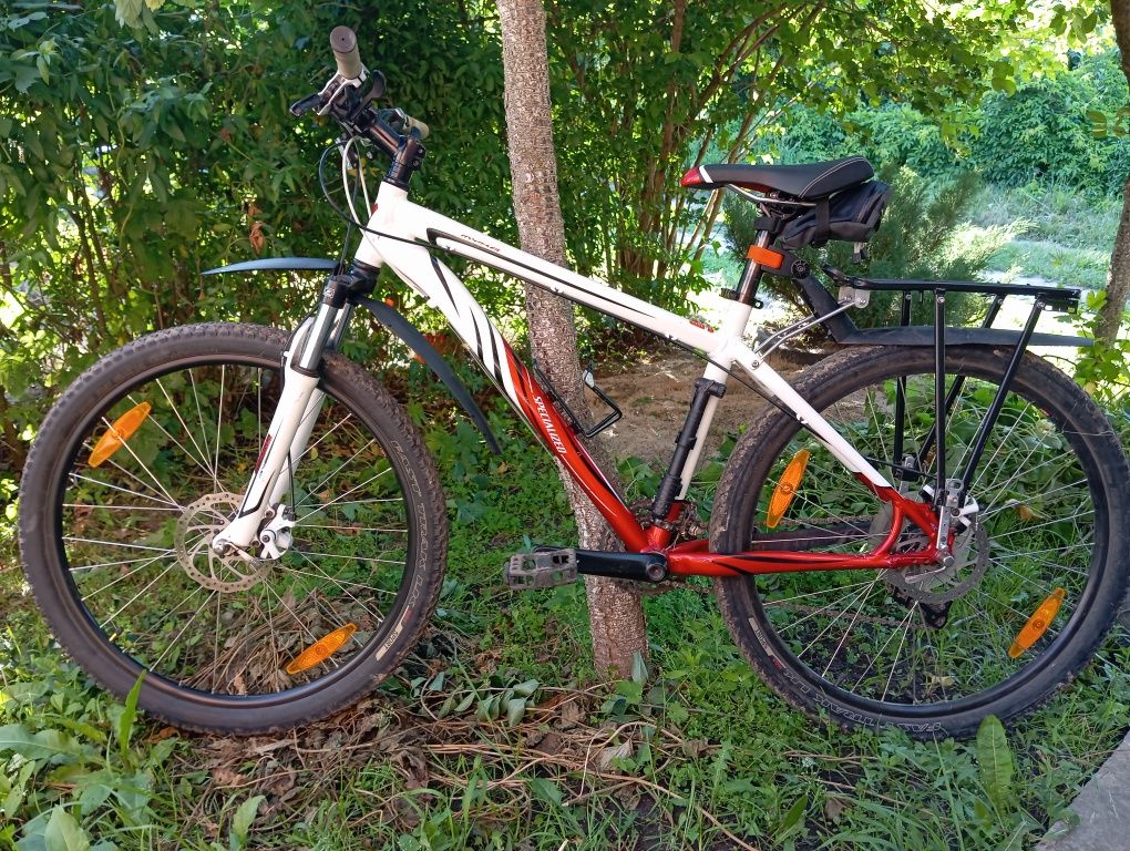 Продам 2 горных велосипеда (17 и 19) specialized