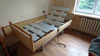 drewniano-aluminiowe łóżko rehabilitacyjne z nowym materacem