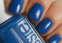 Essie Lakier Nr 1057 Hide & Go Chic