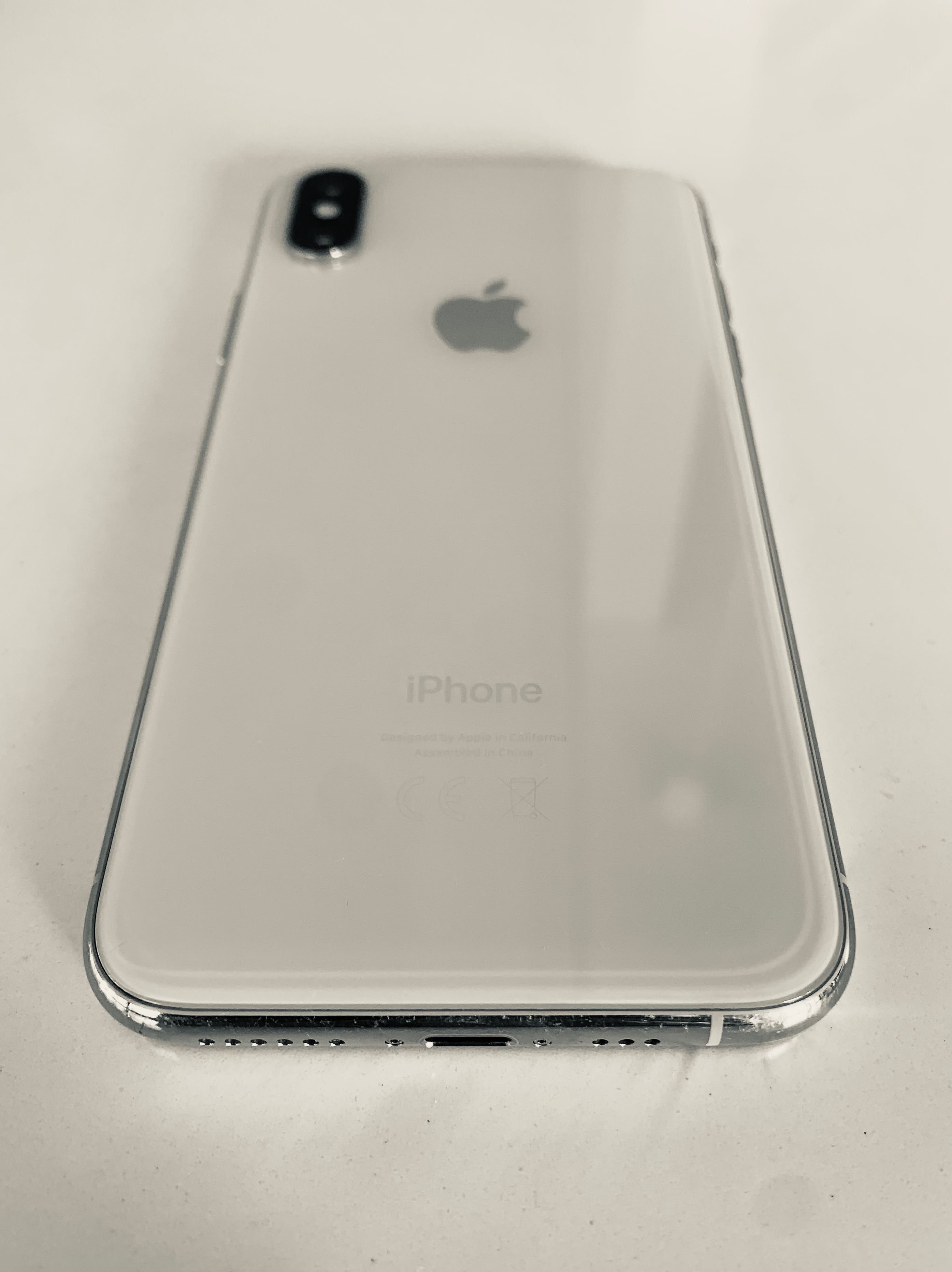 iPhone Xs 64gb 9/10