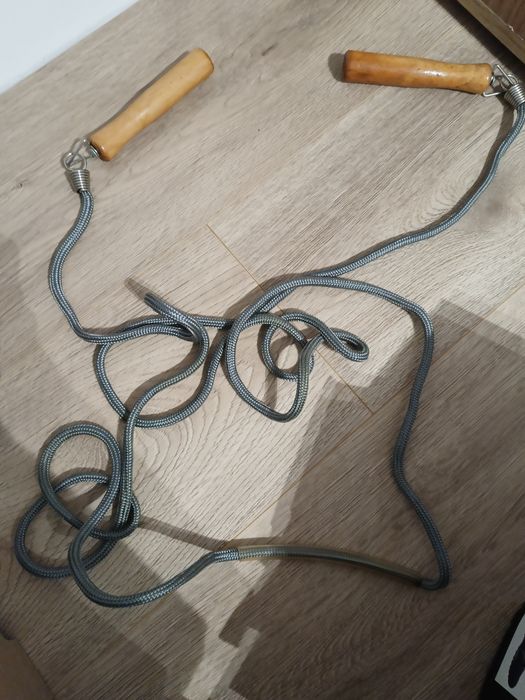 Skakanka drewniane raczki, dluga