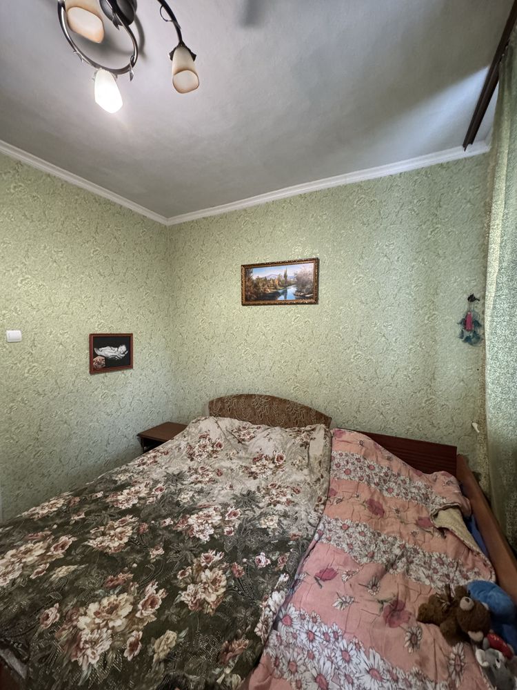 Продаж частини будинку