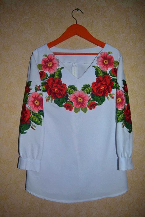 Вишиванка / вишита сорочка бісером S-M