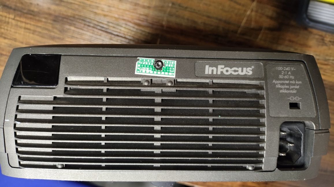 Projektor Infocus LP290