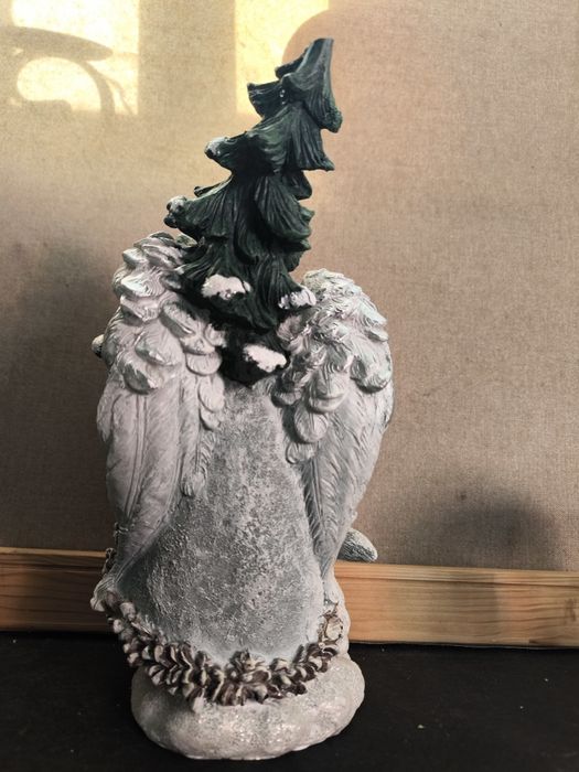 Boneca Natal Anjo com Coelho e Árvore
Linda boneca de Natal com tema d