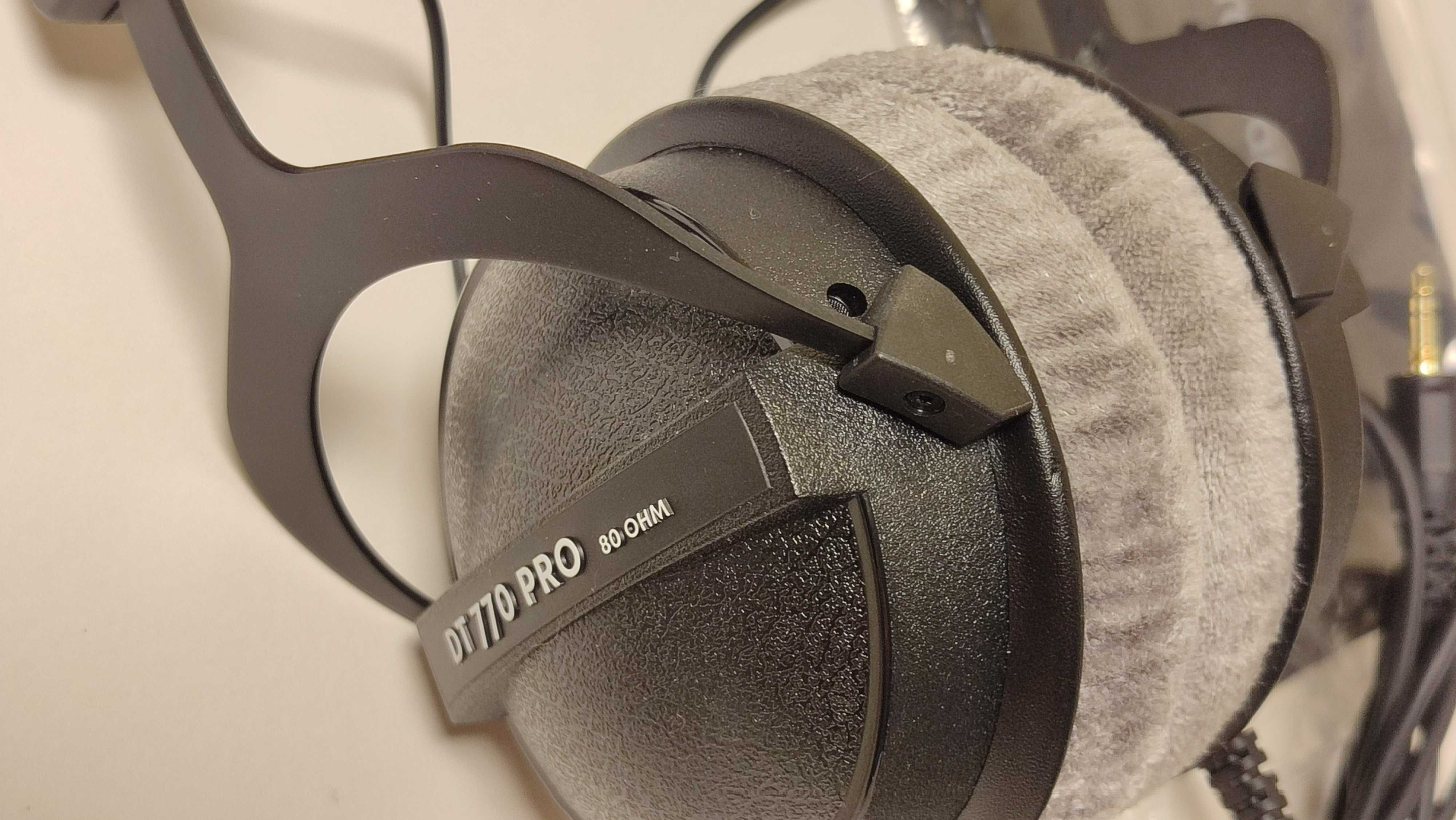 Студійні навушники Beyerdynamic DT 770 PRO/80 ohm