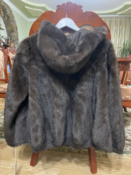 Продаю шубу (еко)