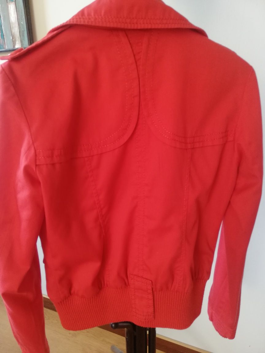 Czerwony krótki płaszcz Vero moda