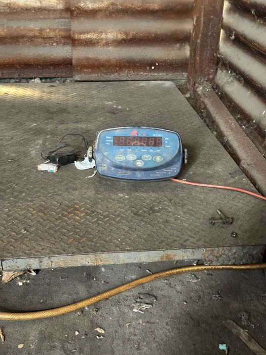 Продам платформенные веса