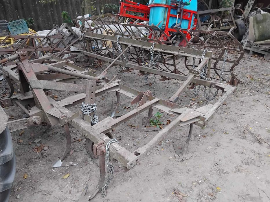 Продам культиватор 3м