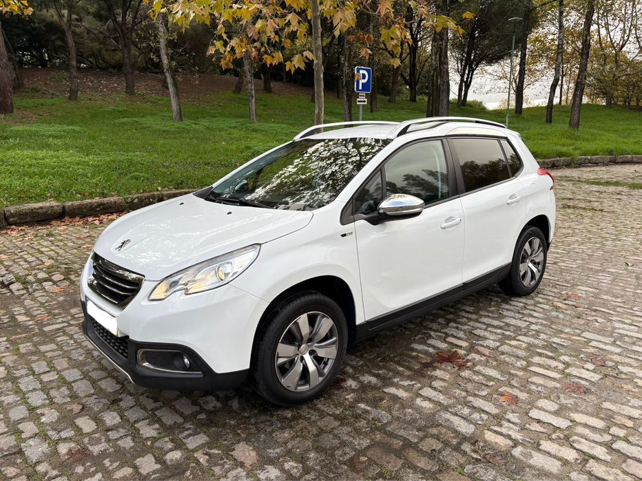 Peugeot 2008 STYLE 1.2