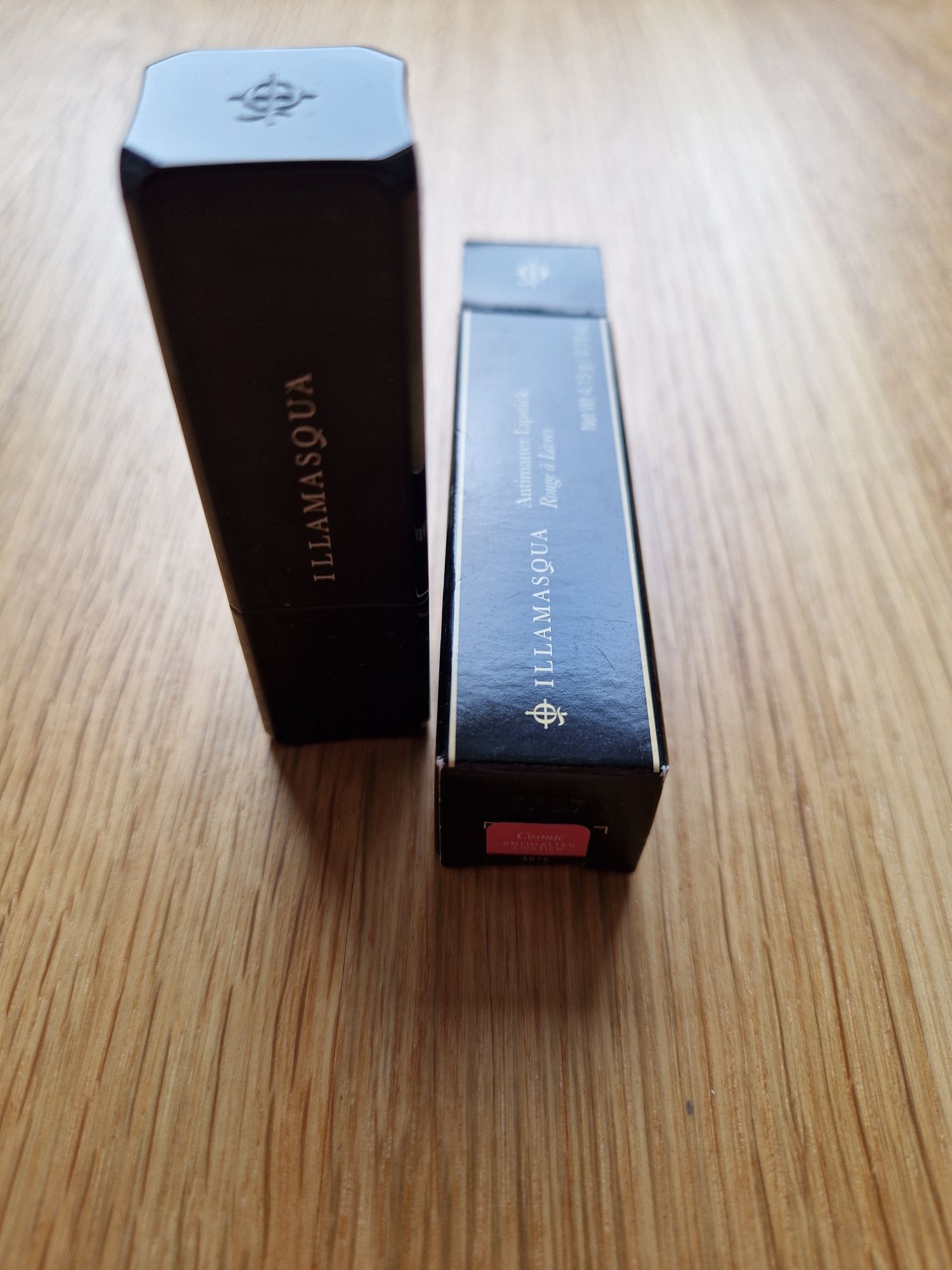 Pomadka Illamasqua odcień Cosmic