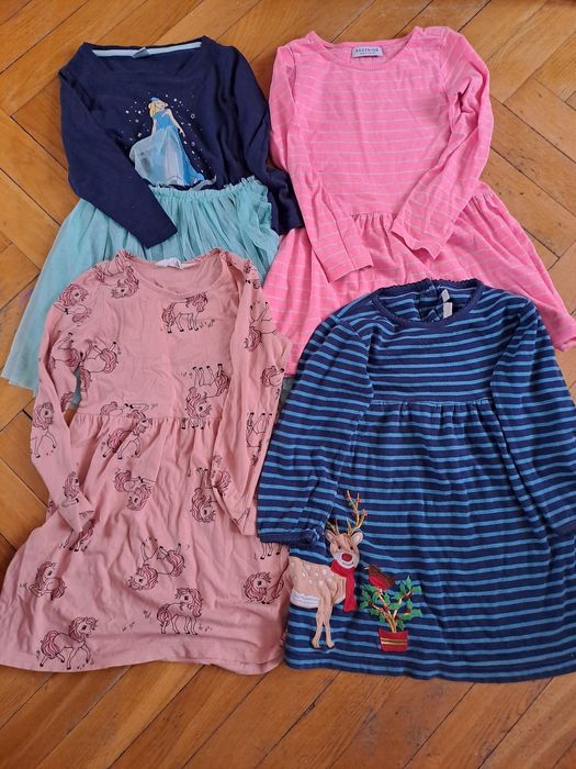 4 sukienki z długim rękawem