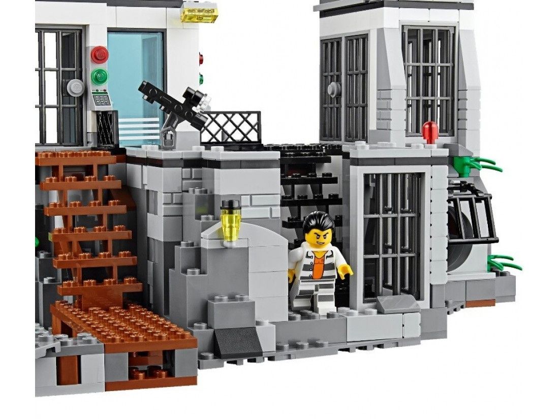 Ориг. набор Лего Lego 60130 Остров Тюрьма Prison Island