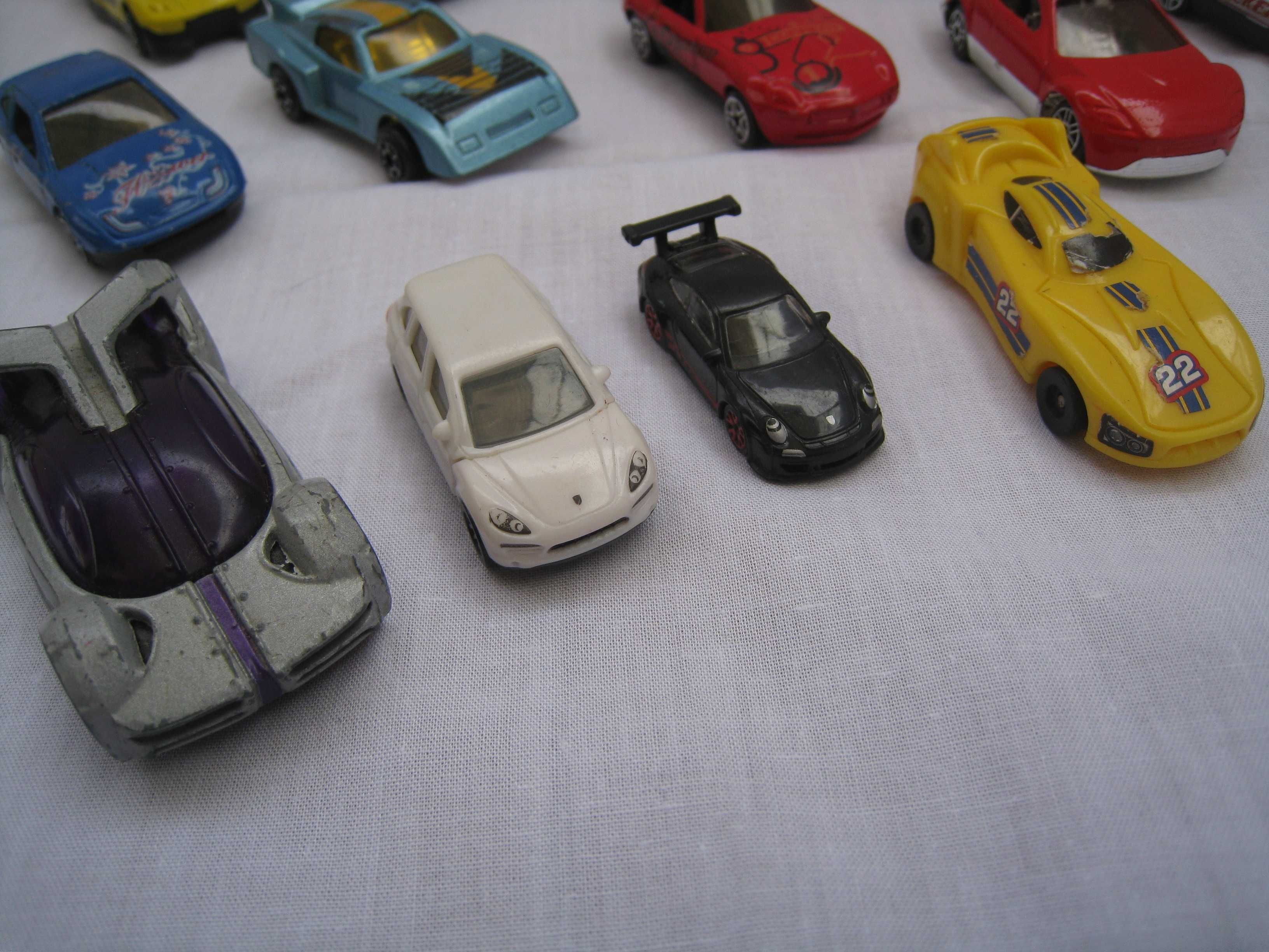 Carros em miniatura