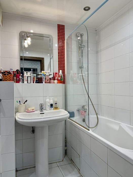 Продажа 3 ком. 10 мкрн. Левый берег