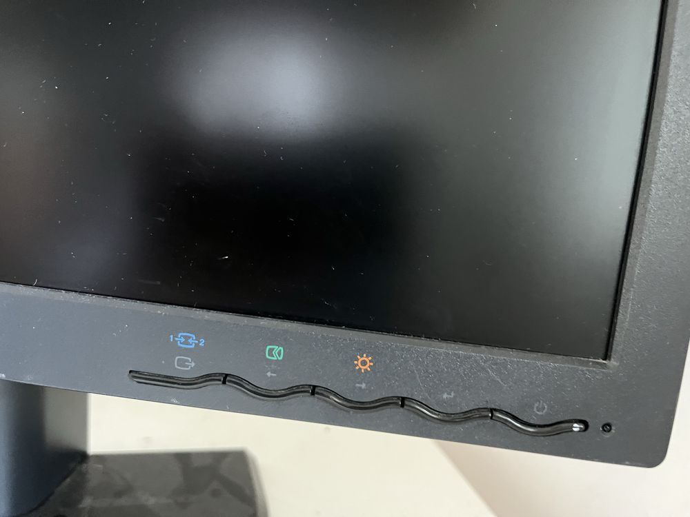 Monitor lenovo thinkvision