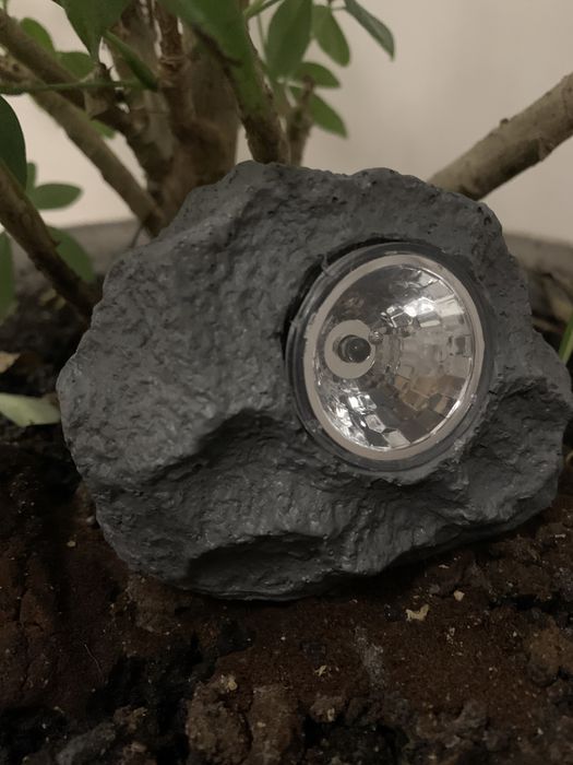 Продам декоративний камінь на сонячні панелі