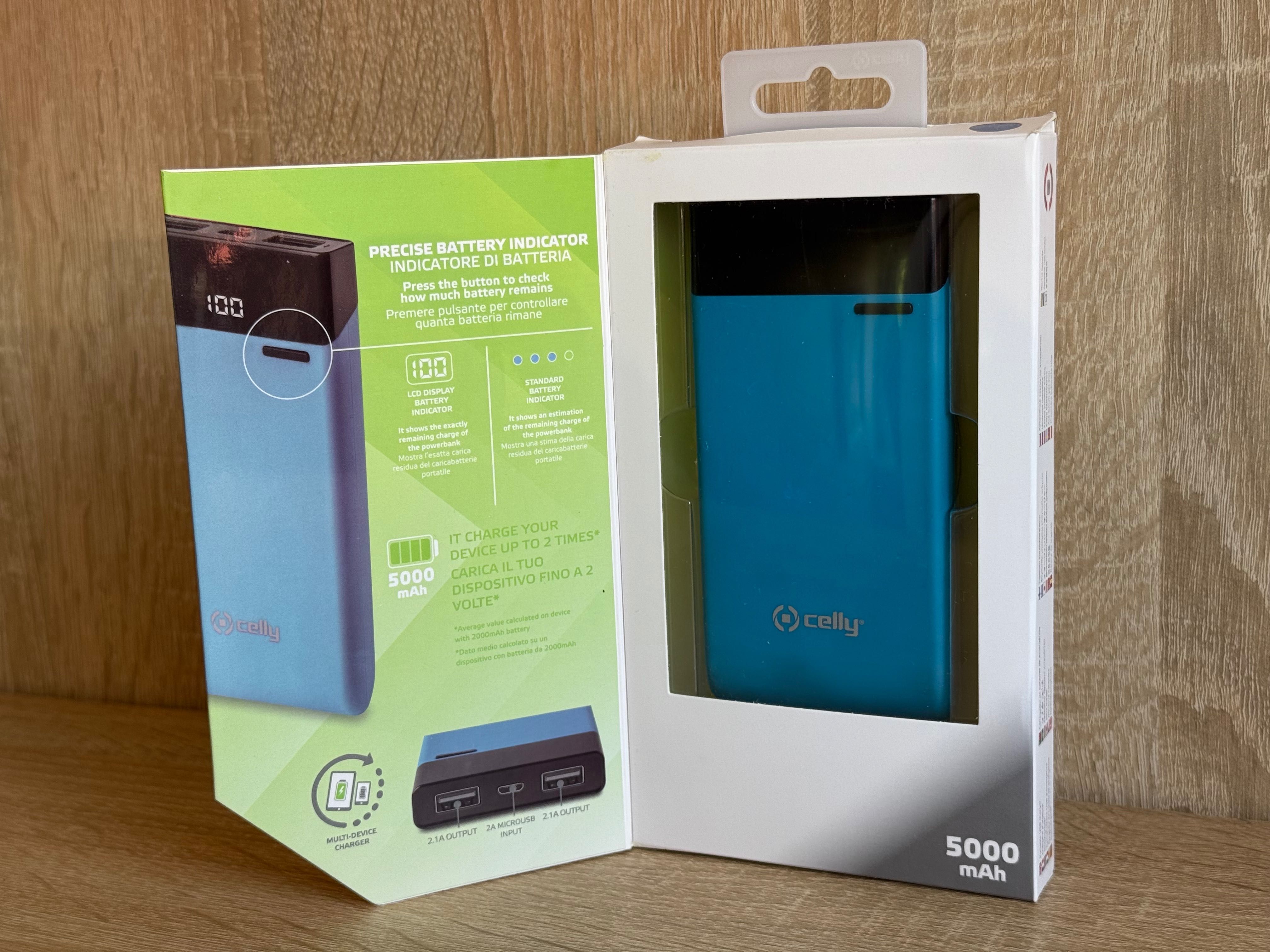 Niebieski Powerbank Celly 5000mAh 2x USB, 1x microUSB