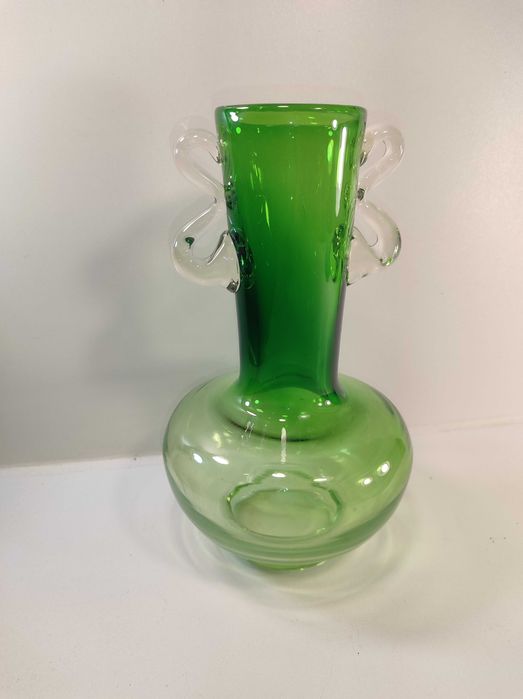 Wazon szklany Motylek HS Tarnowiec zielony 24cm J Słuczan Orkusz  PRL