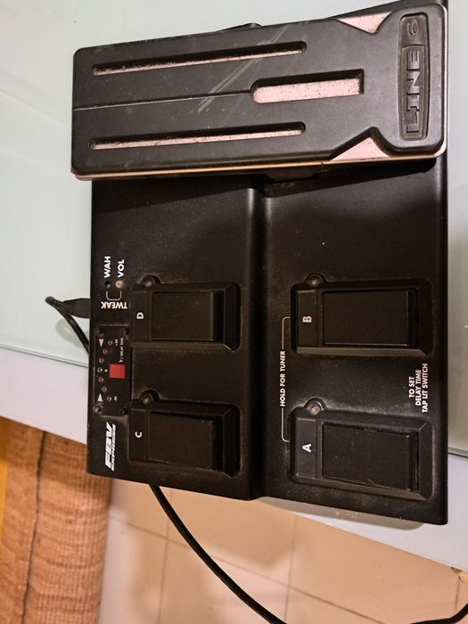 Amplificador Guitarra Line 6 com oferta pedaleira
