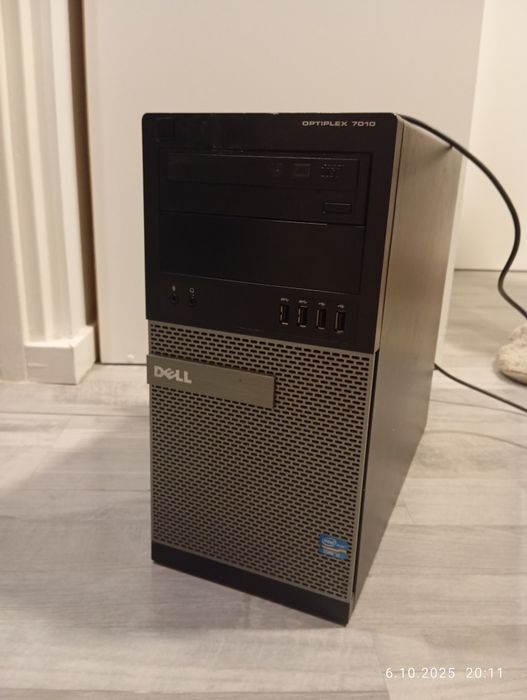 Komputer markowy DELL