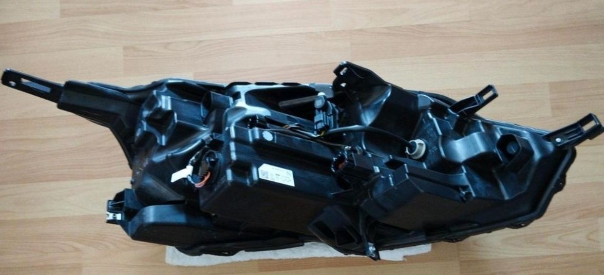 Farol esquerdo Nissan qashqai j12