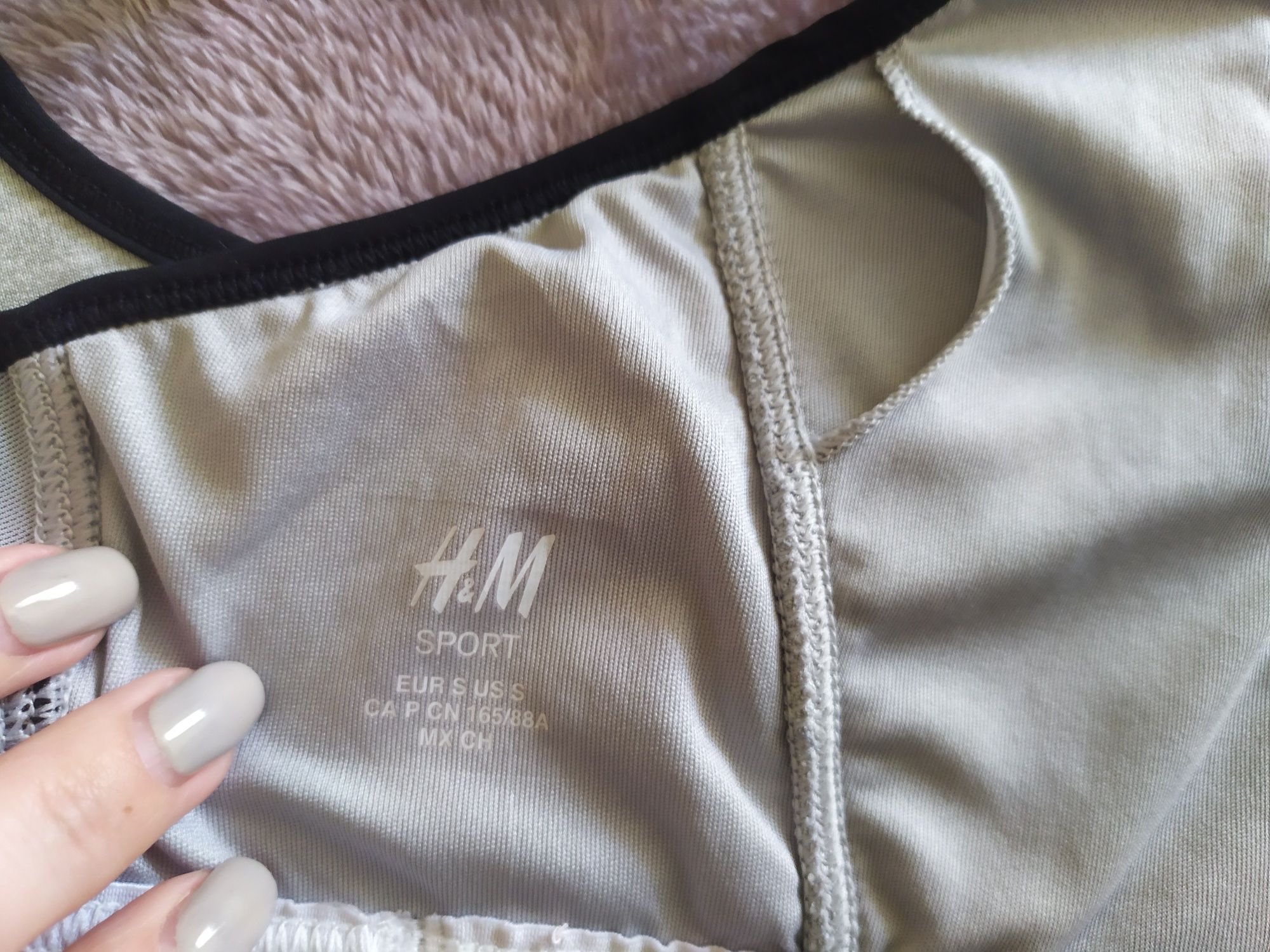H&M р.S спортивний топ бюст сірого кольору