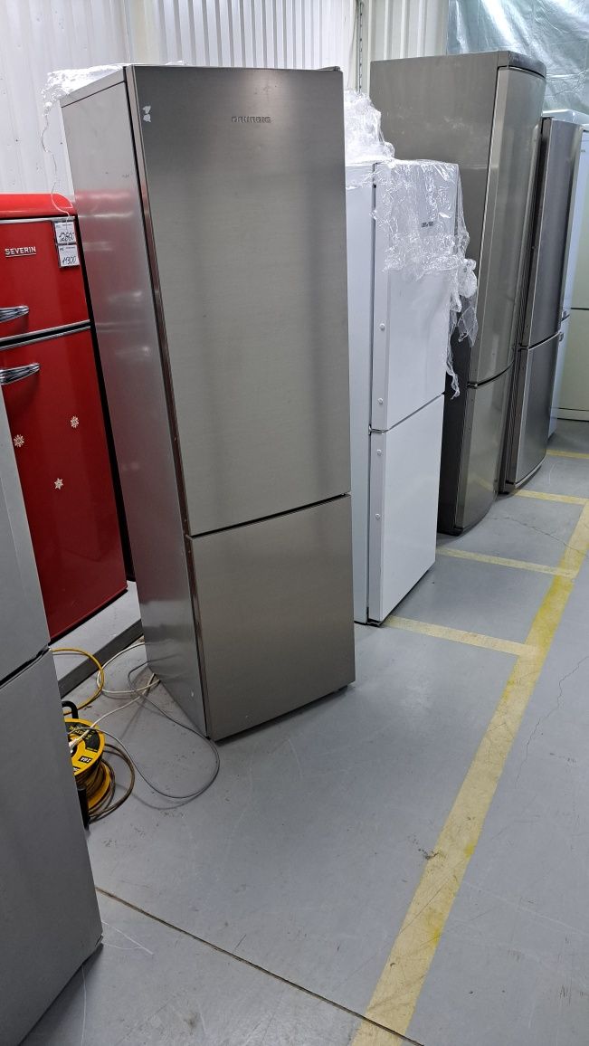 Двохметровий німецький холодильник Siemens kgn93 Nofrost