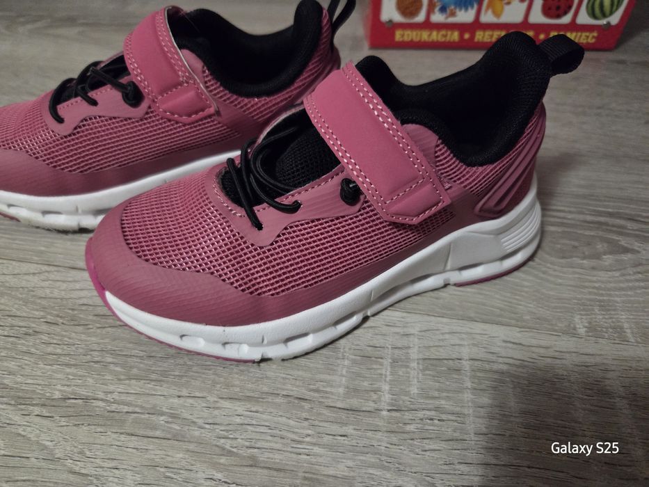Buty dziewczęce Reserved 29