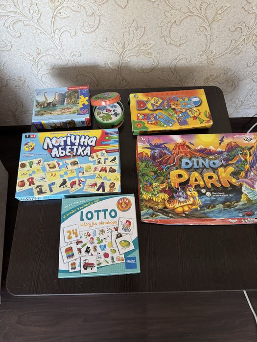 Продам дитячі настільні ігри
