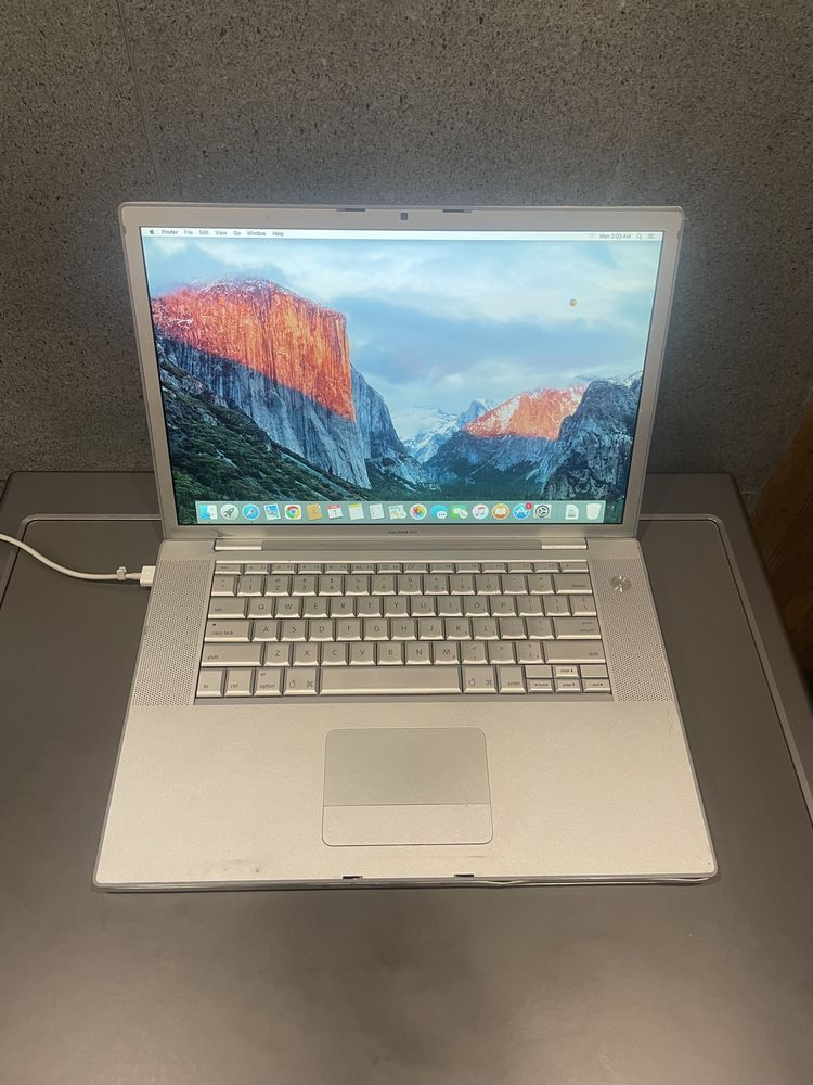 MacBook Pro 15 2007 core 2 duo, 4gb, hdd 160gb (48)