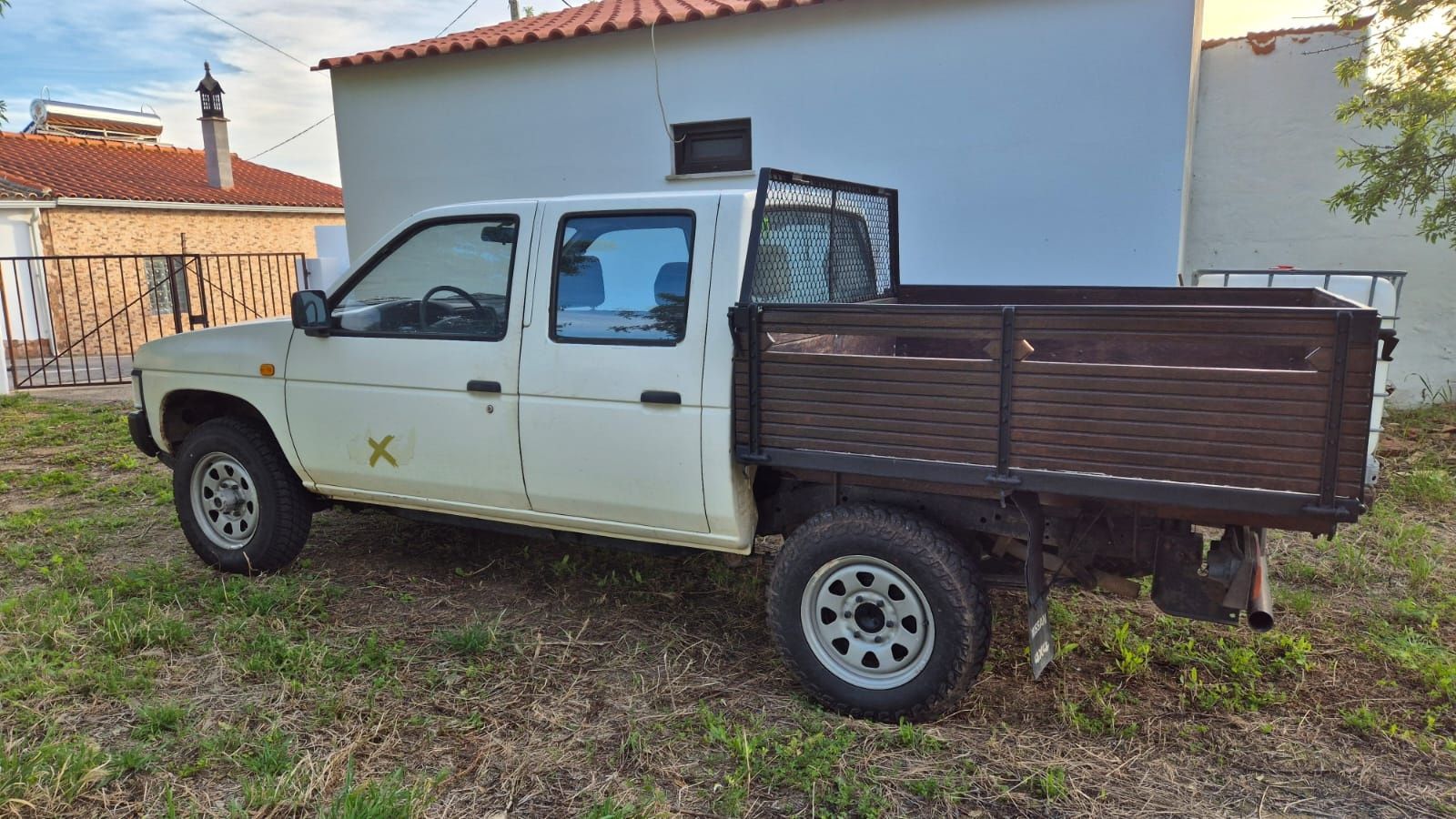 NISSAN D21 4X4  1996