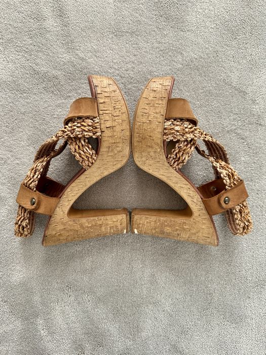 Sandálias camel, tamanho 37