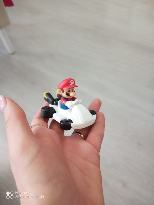 Figurka super Mario
