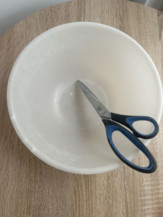 Patio Nożyce i Ikea Miska plastikowa biała