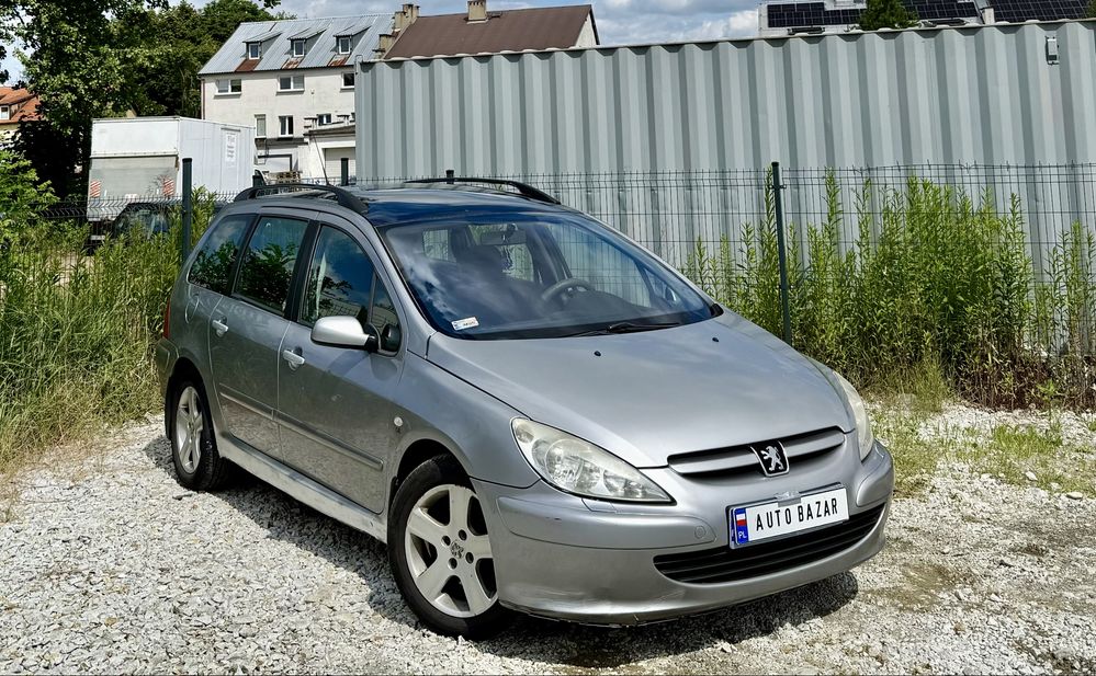 Peugeot 307 SW 2.0 HDI * 2004 * 7-Osob * Klima * Alu * Hak * Zadbany
